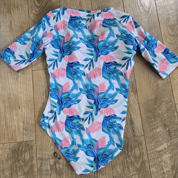 Womens Xxl Tropical Print Rash Guard Swimsuit, No Brand Tag - Picture 1 of 6